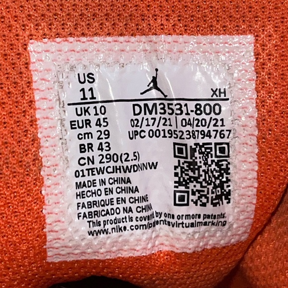 Air Jordan 1 Mid SE 'Electro Orange' - Picture 9 of 10